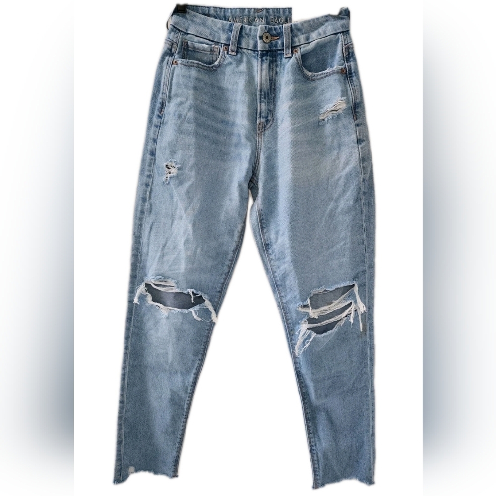 NWOT Curvy Mom Jeans Super High Rise Distressed Strigid by A. Eagle Size 00 24W